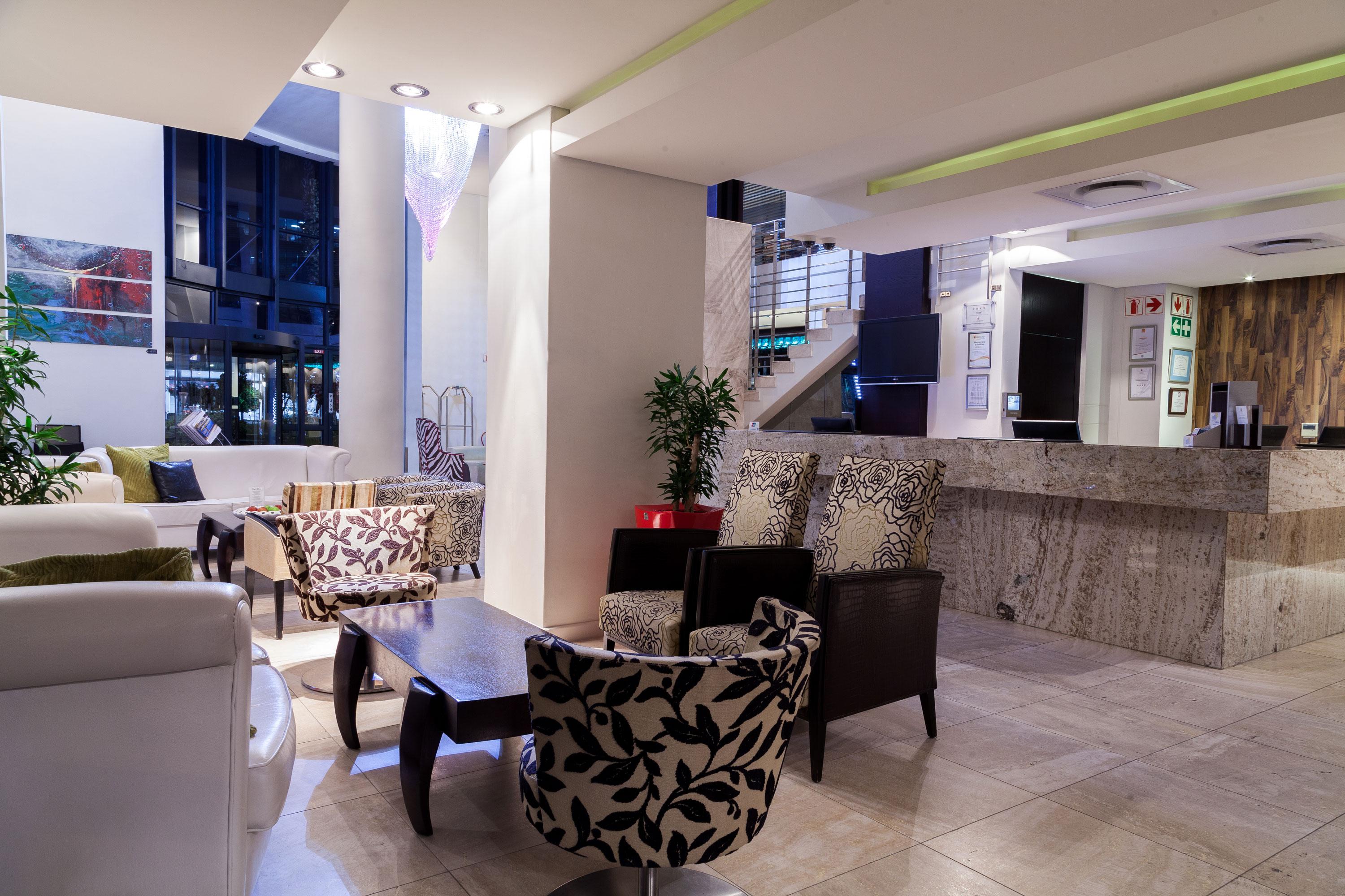 Colosseum Hotel Кейптаун Екстериор снимка