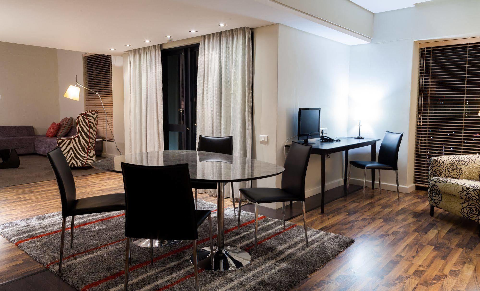 Colosseum Hotel Кейптаун Екстериор снимка